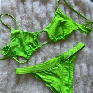 frankie’s bikini in acid green 💚